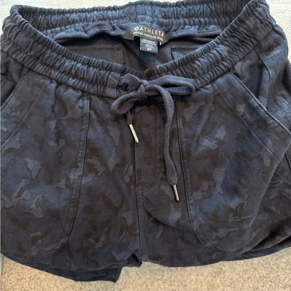 Athleta Navy Charcoal Camo Jogger Pants